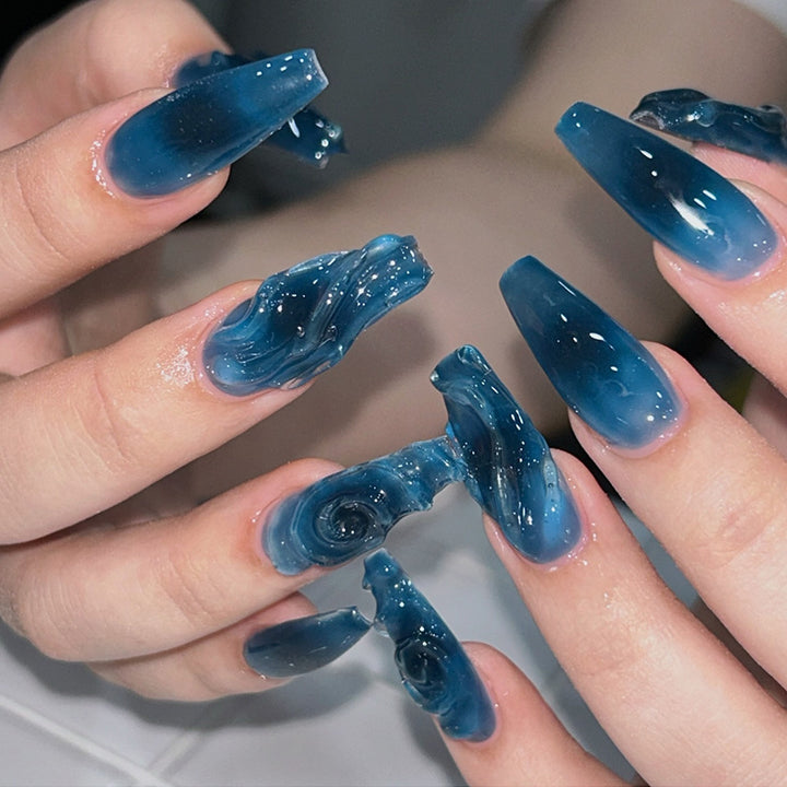 Künstlerische Swirl Press-On Nagelverlängerungen Karnz