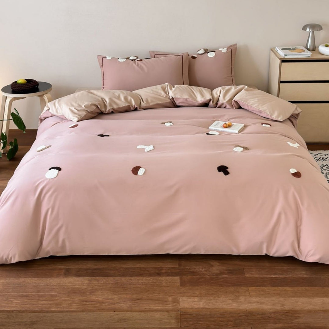 Teddy bestickte Baumwollbettwäsche und Kopfkissenbezug Set mit plüschigem Akzentkissen