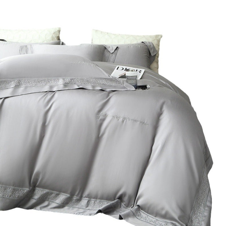 Luxuriöses Seide-Effekt Satin Bettbezug-Set mit gesticktem Blumenrand