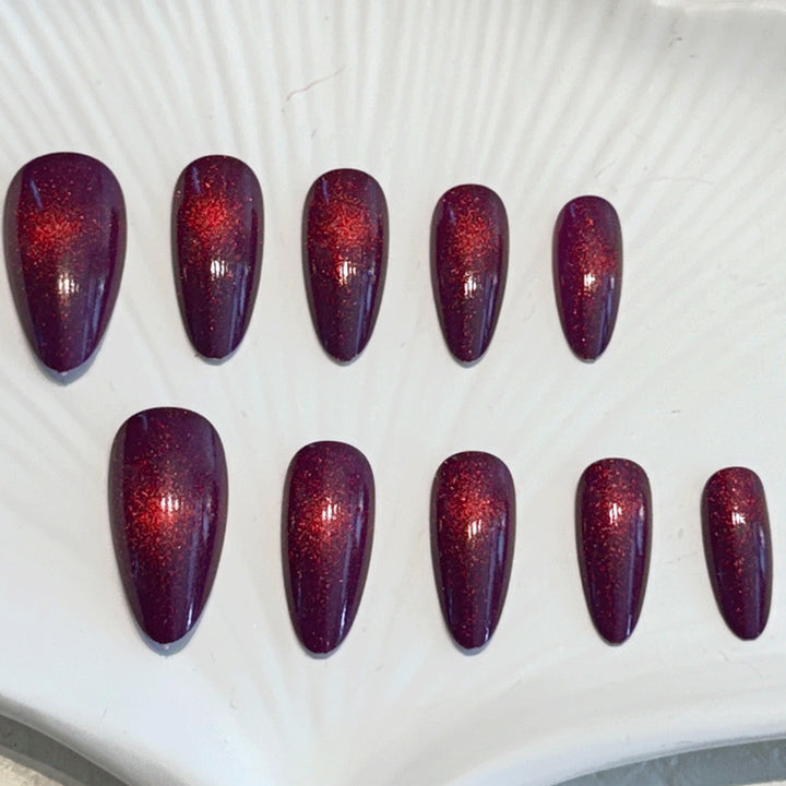 Glamouröse Ombre Stiletto-Nagelverlängerungen