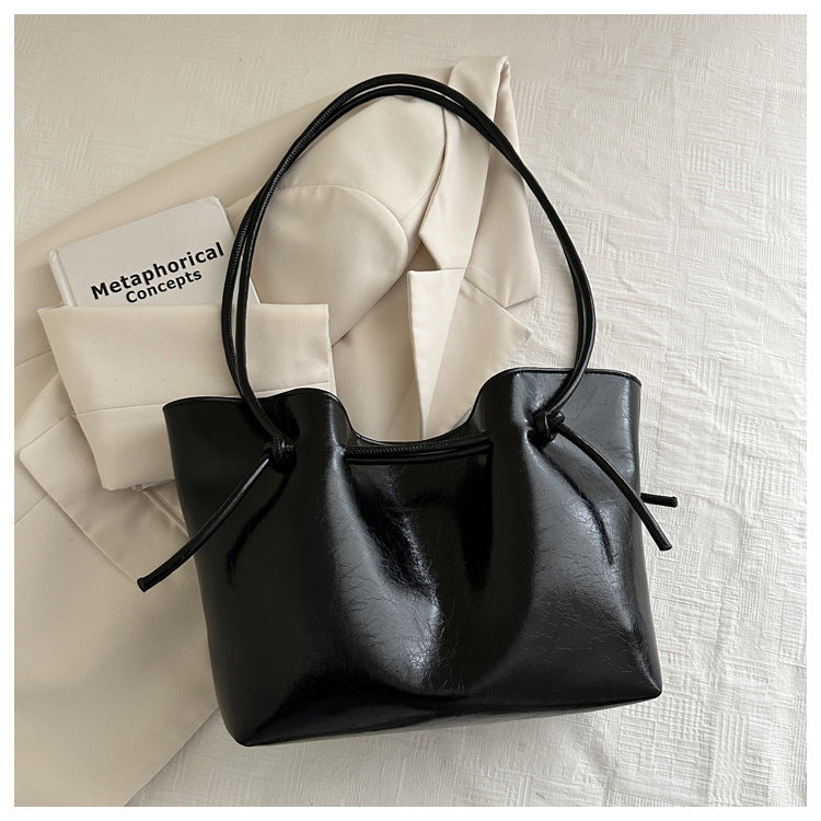Stilvolle Ledertasche Karnz
