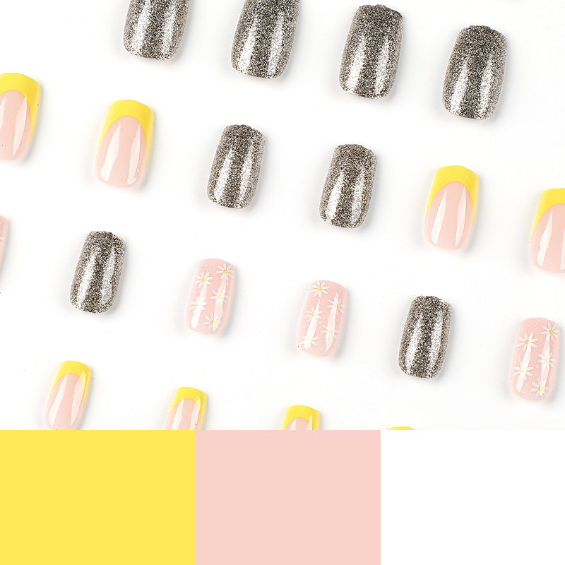 Kunstnagelset Karnz