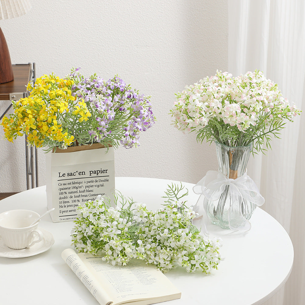 Dekoratives Kunstblumenarrangement Karnz