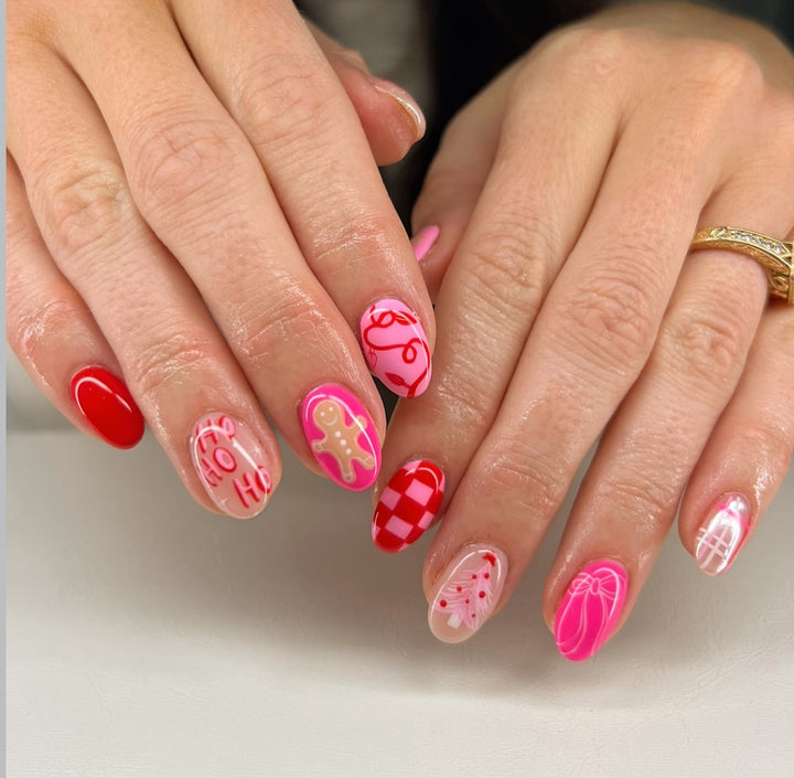 Festliche dekorative Nagelkunst Karnz