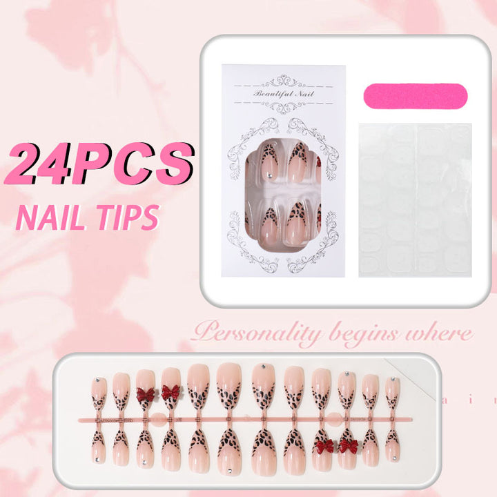 Elegantes Design Press-On Nagelspitzen Karnz