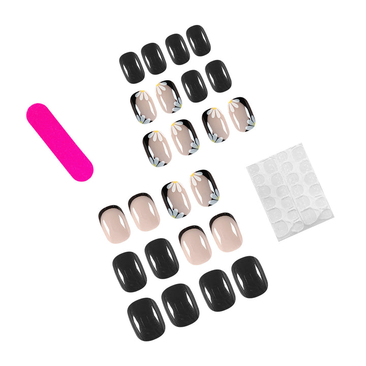 Elegante und kreative Nail Art Karnz