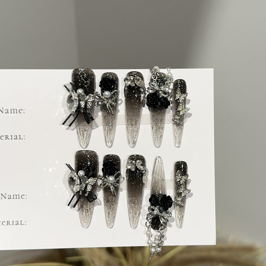 Elegante, mit Strass verzierte Press-On-Nagelverlängerungen