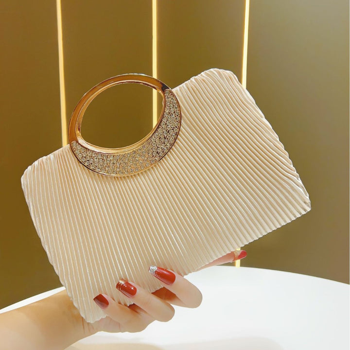 Elegante Falten Abendausschank