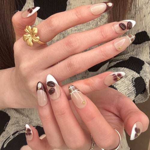 Elegantes florales Design Druck-On-Nagelkunst-Set Karnz