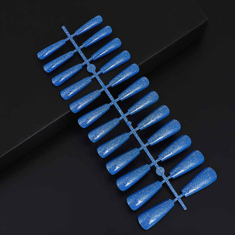 Kunstnägel Set mit elegantem Design Karnz