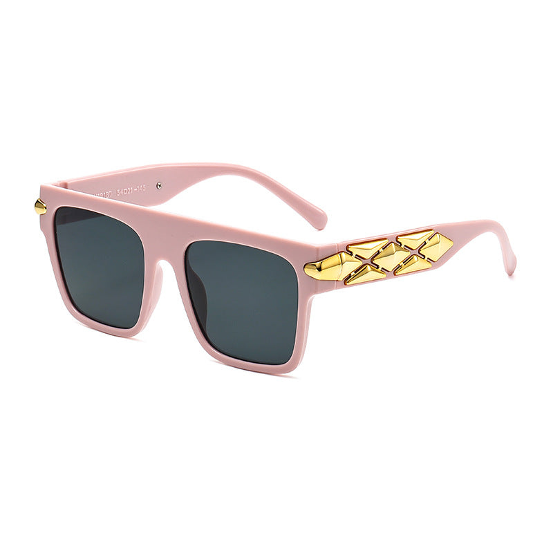 Damen elegante Designer-Sonnenbrille mit luxuriösen Rahmenakzenten Karnz
