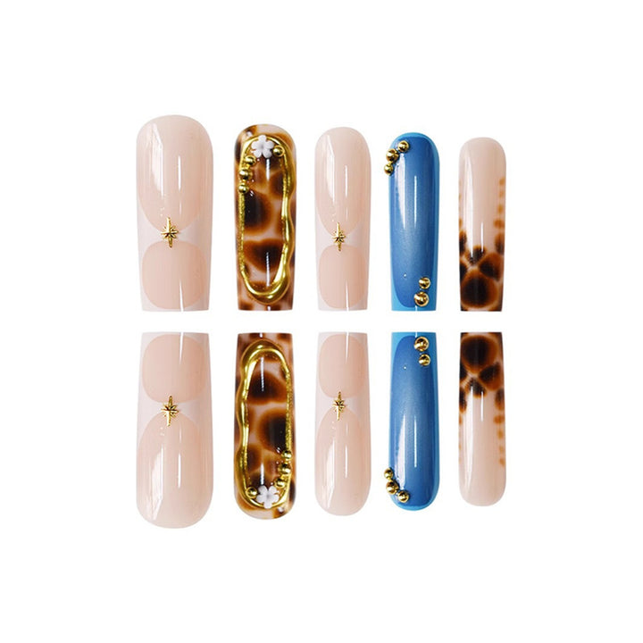 Luxuriöse Nagelkunstverlängerungen Karnz