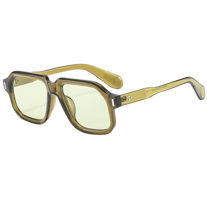 Damen Elegante und stylische Sonnenbrille im modernen Design Karnz