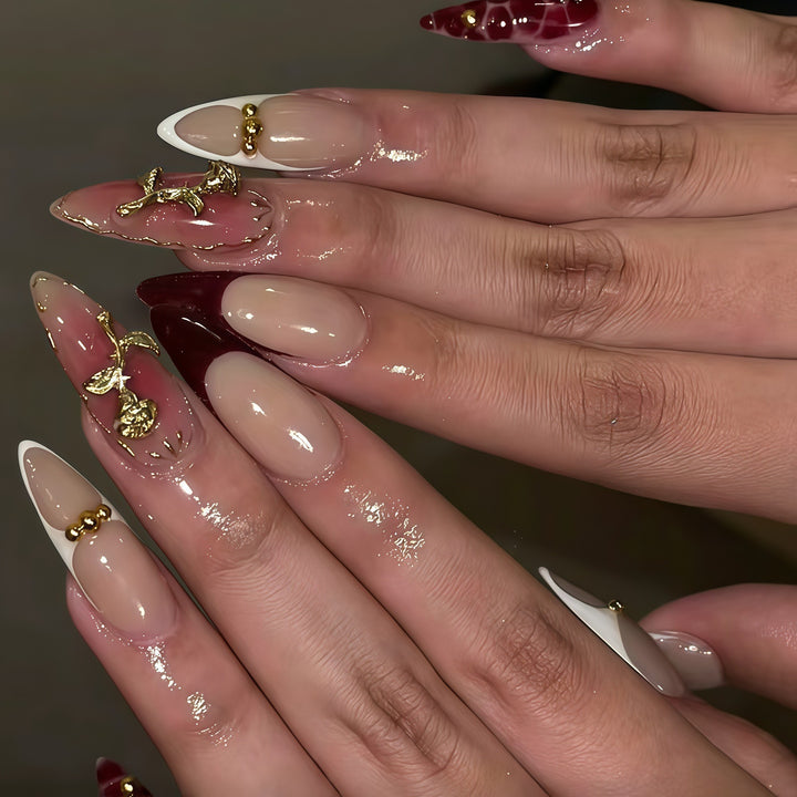Elegante Künstlerische Nagelverstärkungen Karnz