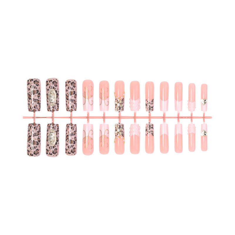 Premium dekoratives Press-On Nagelkunstset mit eleganten Leopardenmustern Karnz
