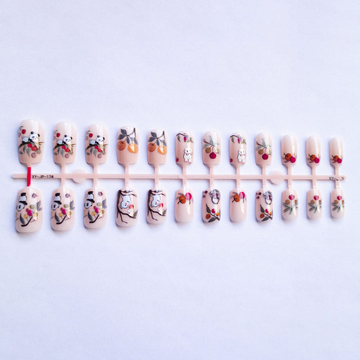 Künstlerisches von der Natur inspiriertes Nagelkunstset