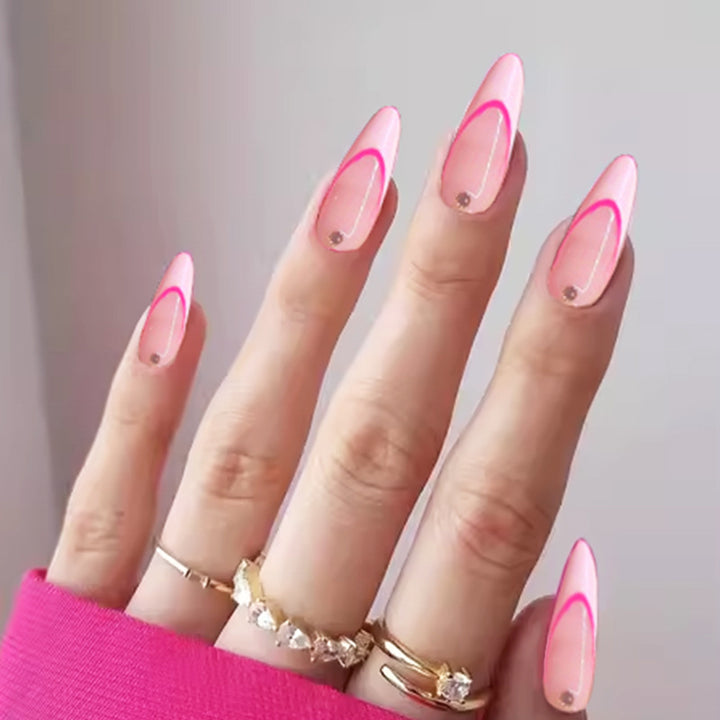 Künstlerische Stiletto Nagelkunst Verlängerungen Karnz
