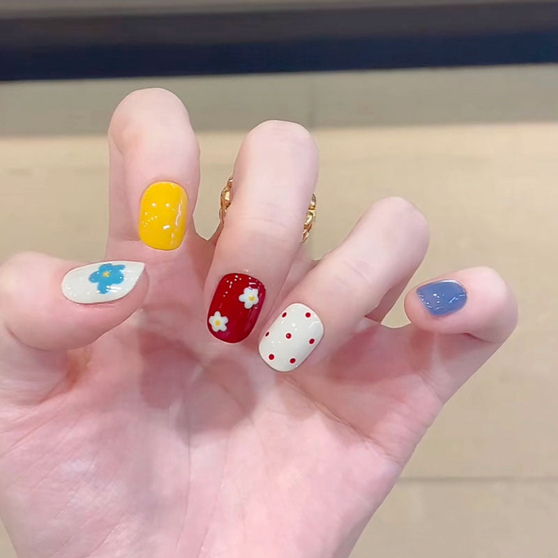Verspieltes Künstlerisches Nagelkunst Design Set Karnz