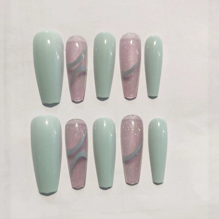 Lange Stiletto Nagelkunst Karnz