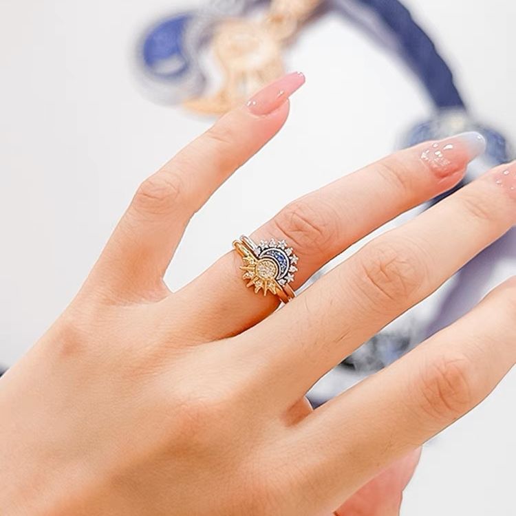 Verstellbarer Ananas Charm Ring Karnz