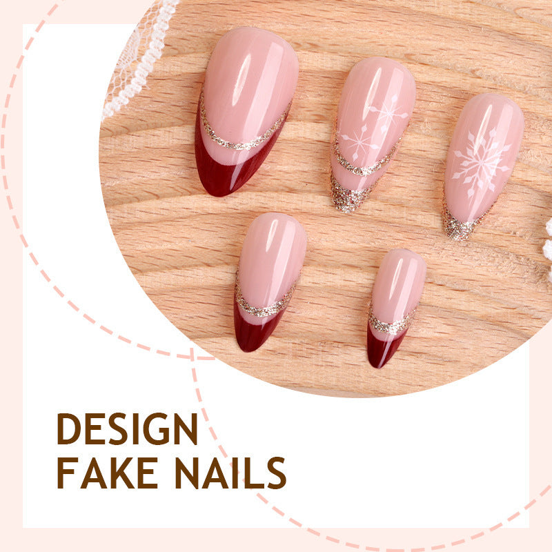 Glamouröses Kunstnagelset mit Glitzer und detailliertem Design Karnz