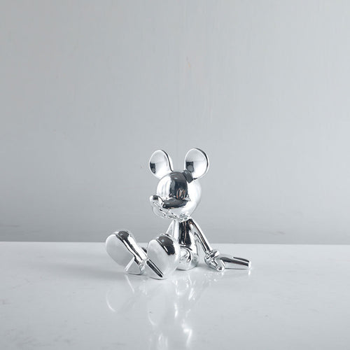 Künstlerische Chromfigurine