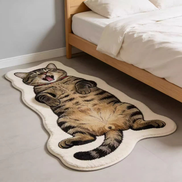 Niedlicher katzenmotivierter, plüschiger Teppich