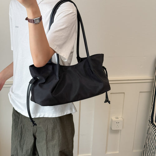 Geräumige Tote Bag Karnz