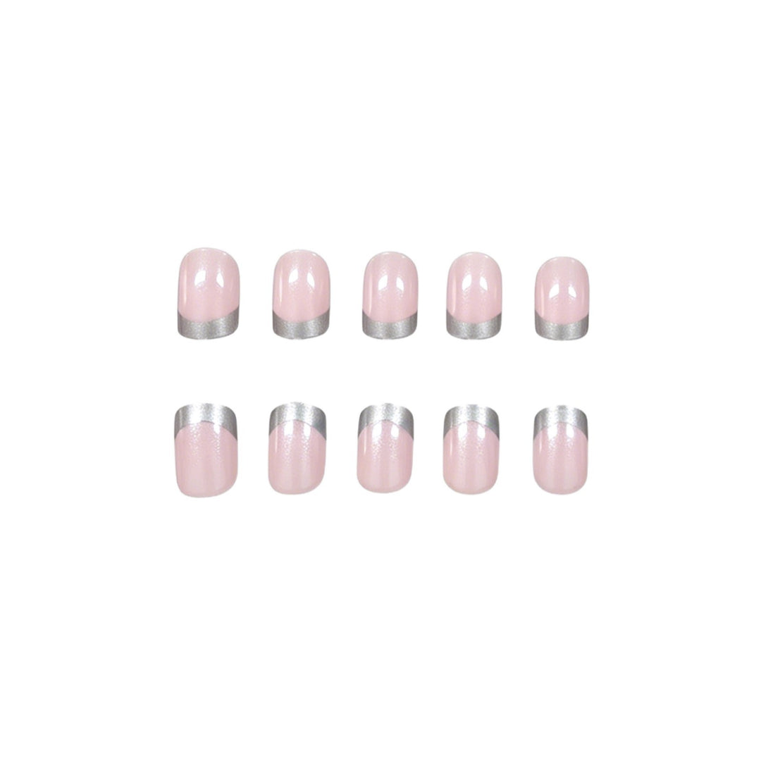 Elegantes silbergetipptes Acryl-Nagelset Karnz