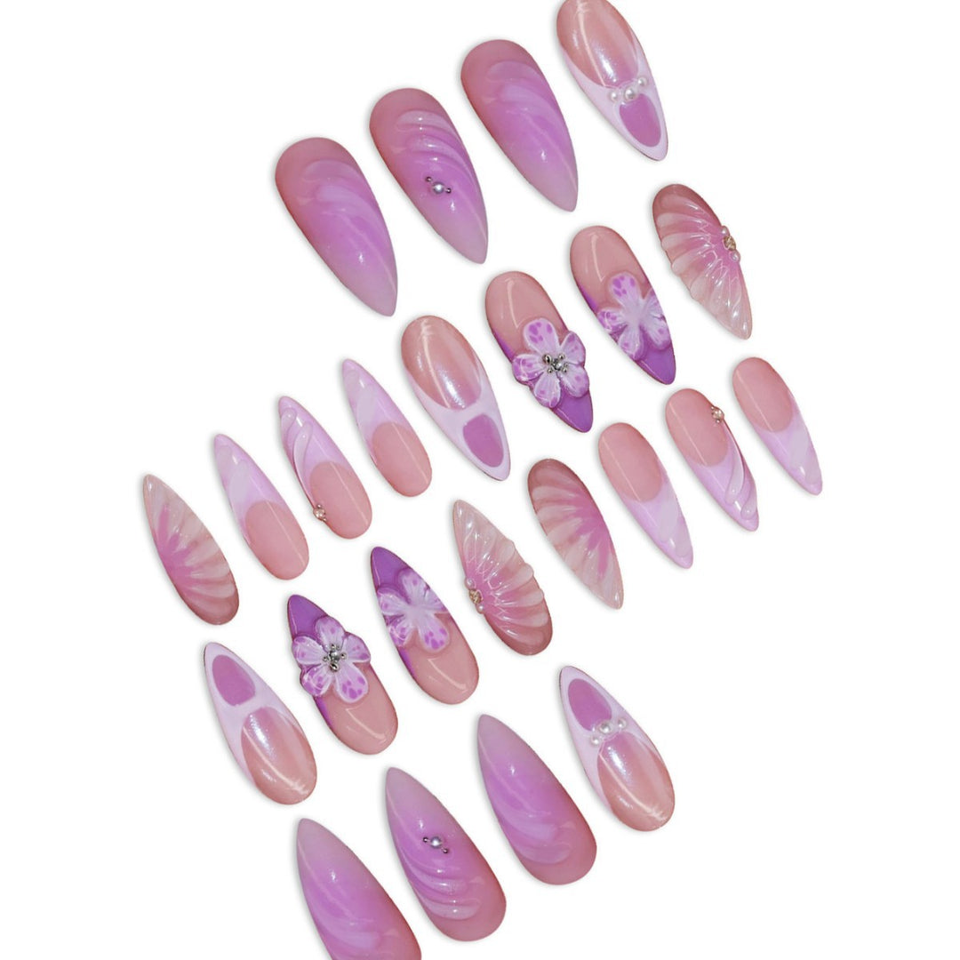 3D Dekorative Florale Press-On Nagelverlängerungen Karnz