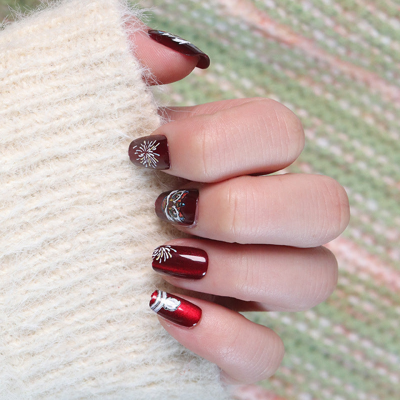 Künstlerisches, urlaubsbezogenes Press-On-Nageldesign Karnz