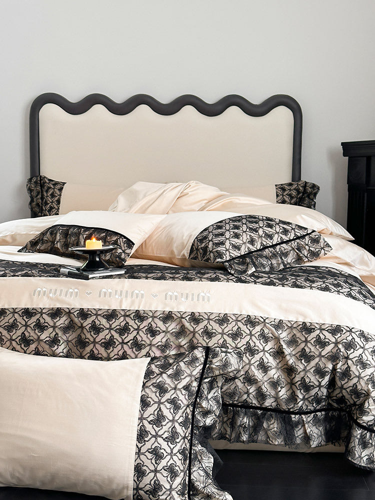 Luxuriöses Wendbares Baumwollsatin-Bettwäscheset mit Jacquard-Bordüre und Volant