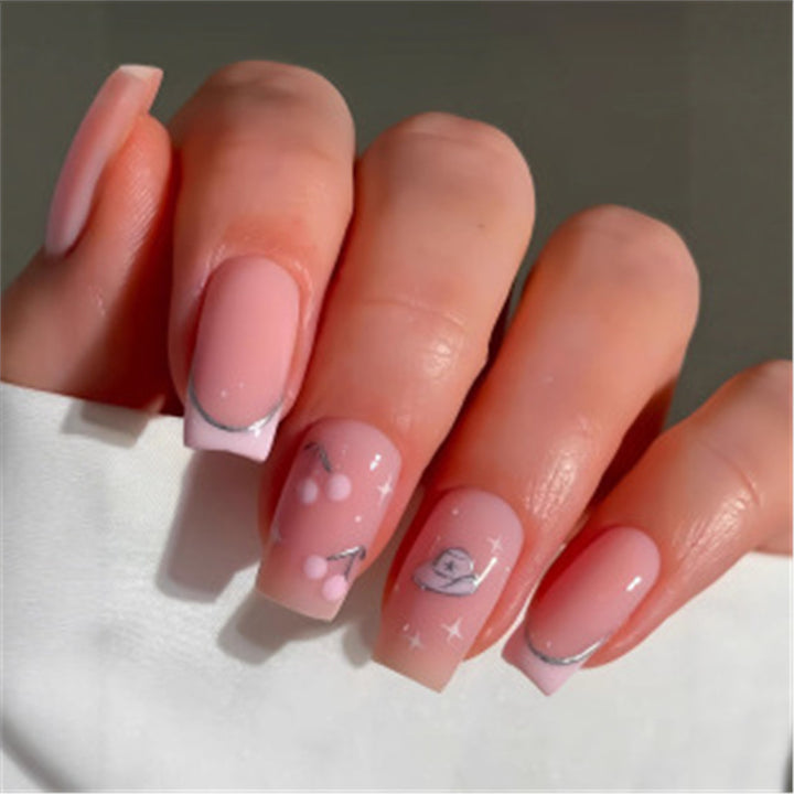 Künstlerisches Press-On-Nagelset mit Premium-Verzierungen Karnz