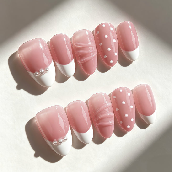 Elegantes Press-On Nagelkunstset mit einzigartigen Mustern