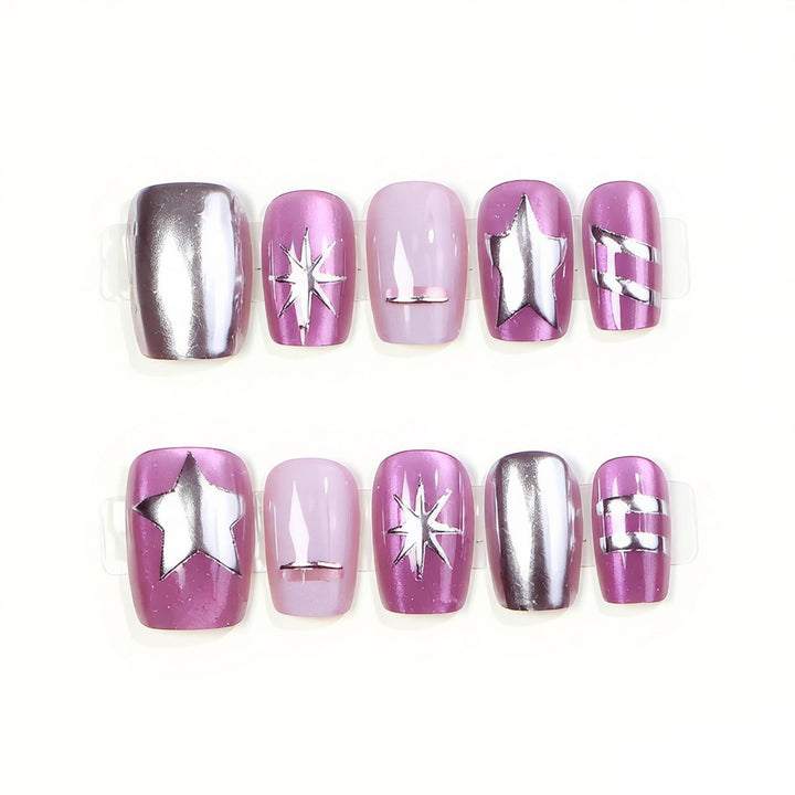 Künstlerisches Press-On Nageldesign Karnz