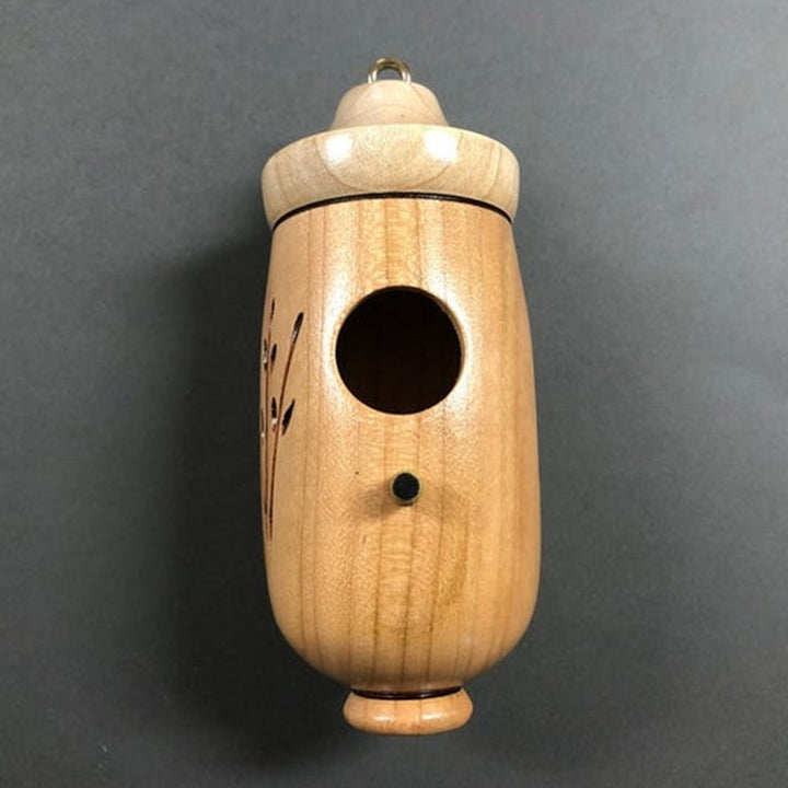 Dekorativer Holzvogelhaus