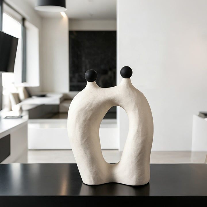 Künstlerische abstrakte dekorative Figurine
