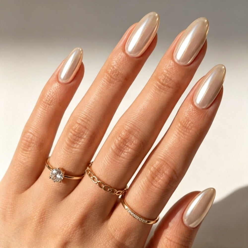Kunstnägel mit Hochglanz-Finish und Elegantem Design Karnz