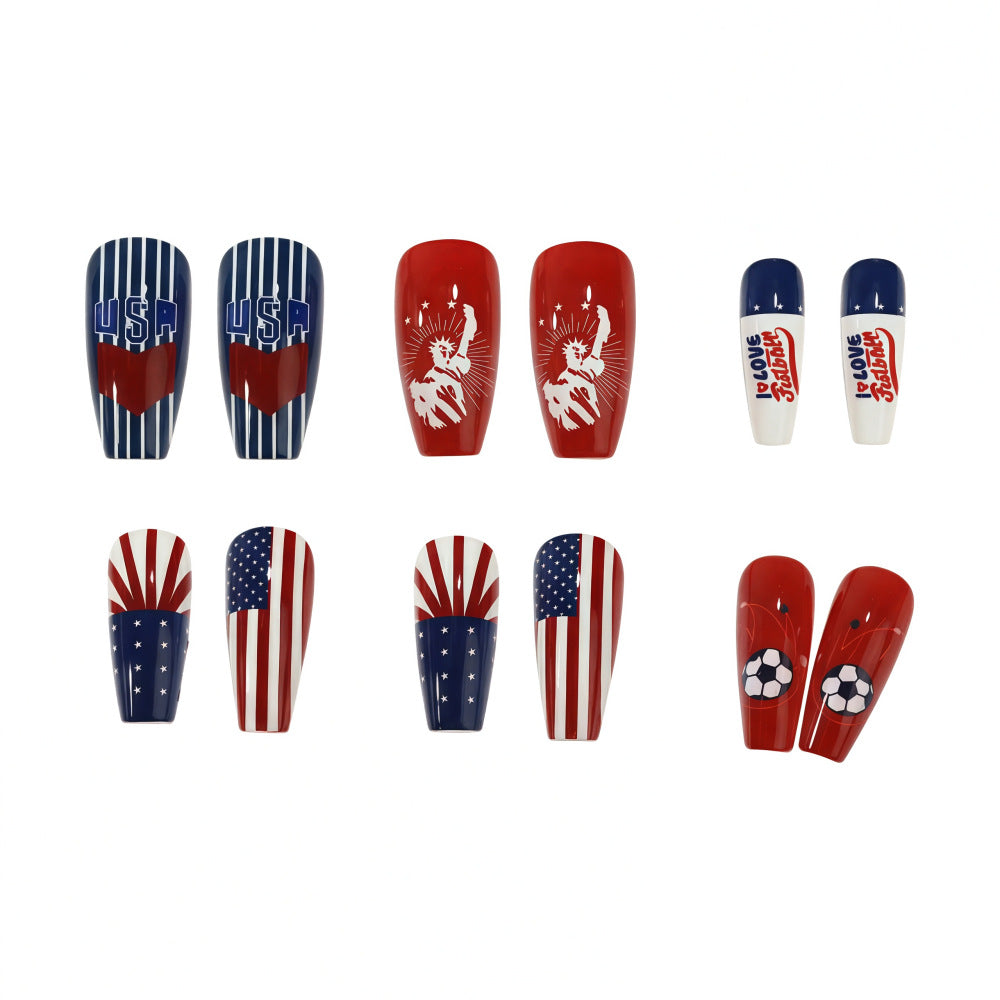 Kunstnägel mit patriotischem Design Karnz