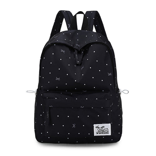 Stylischer gepunkteter Rucksack