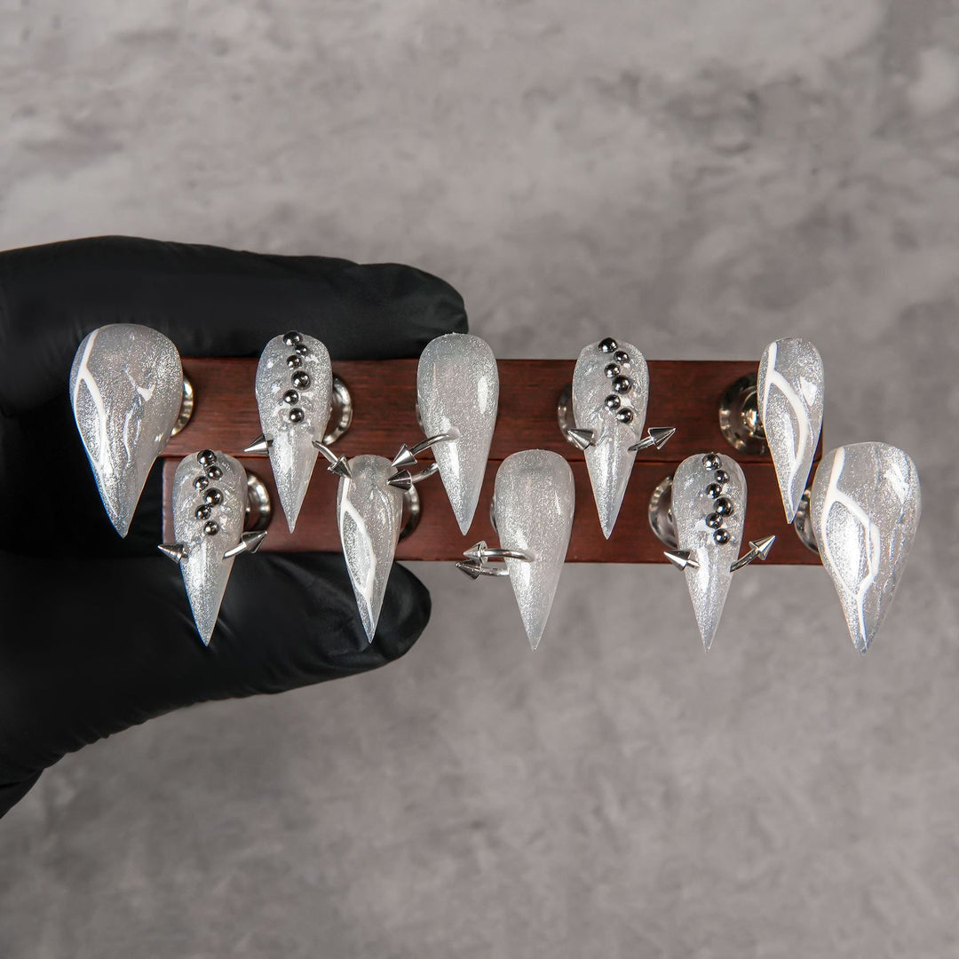 Glamouröse Stiletto Nagelkunst Tipps