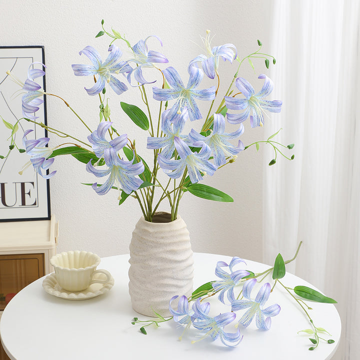 Künstlicher Lilienstrauß mit detailverliebten Blüten Karnz