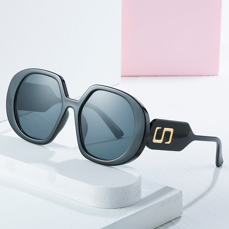 Damen oversized Sonnenbrille mit markantem Rahmen und UV-Schutz Karnz