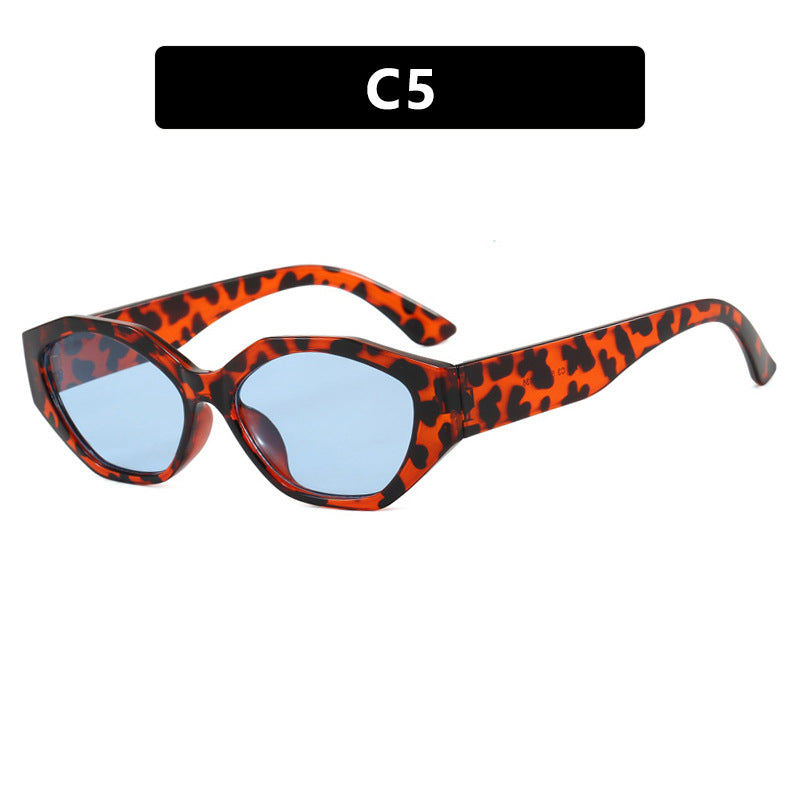 Damen stilvolle Sonnenbrille im modern geometrischen Design mit schützendem UV-Filter Karnz