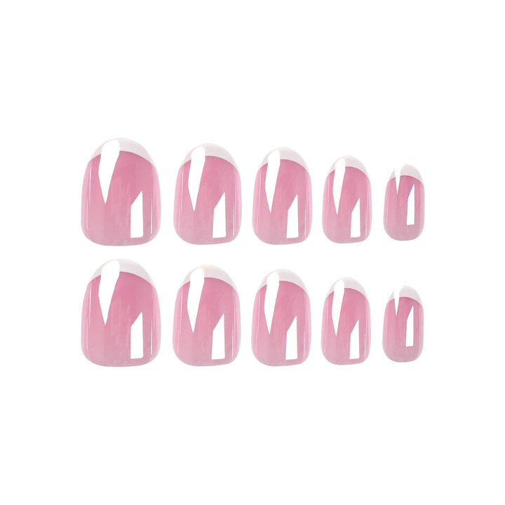 Exklusive Nagelkunst mit elegantem French-Tip Karnz
