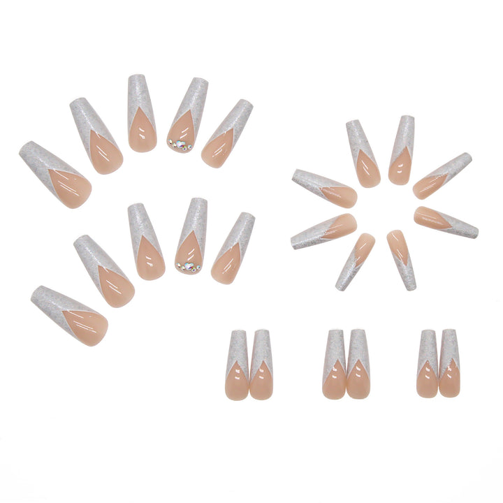 Kunstnagelset mit Glitzer- und Spitzen-Design Karnz