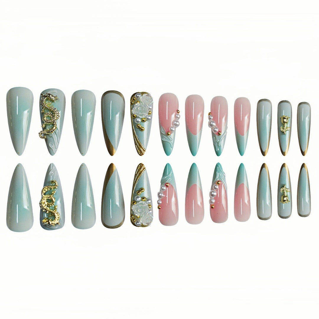 Dekorative Stiletto Press-On Nagelkunst Erweiterungen Karnz