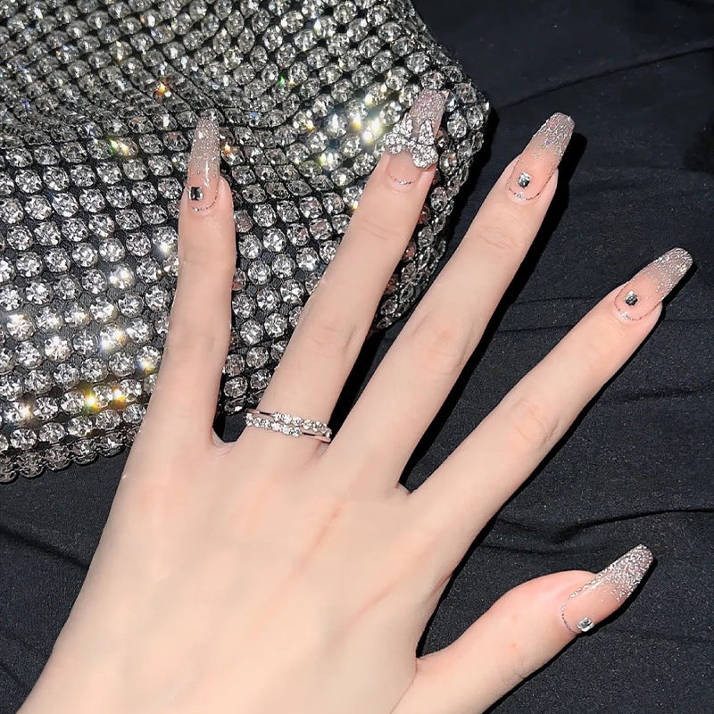 Glamouröse mit Rhinestones verzierte Press-On Nägel
