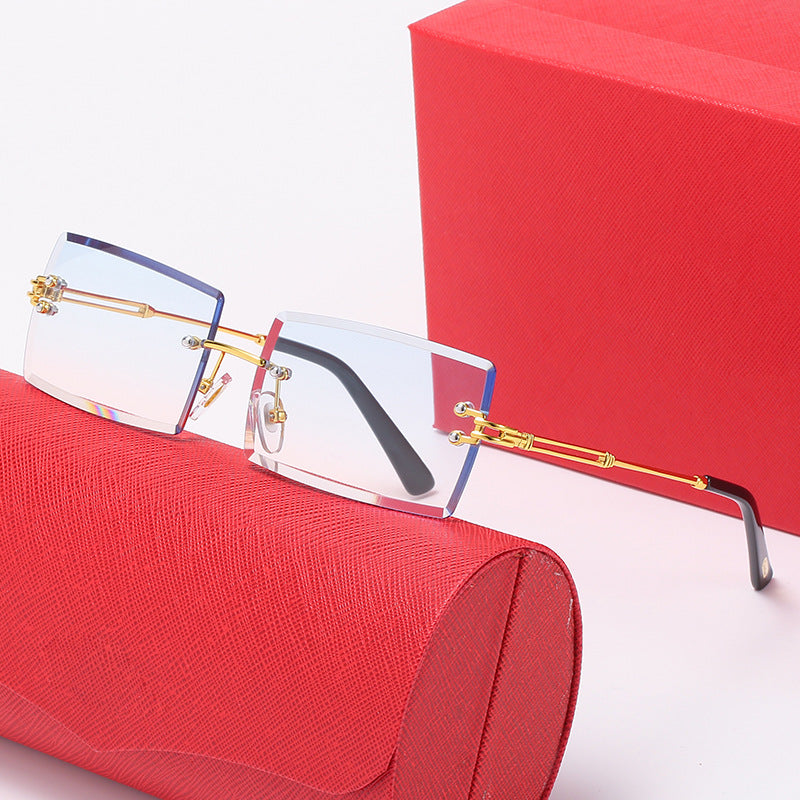 Damen stilvolle quadratische Sonnenbrille mit luxuriösen Metallakzenten Karnz