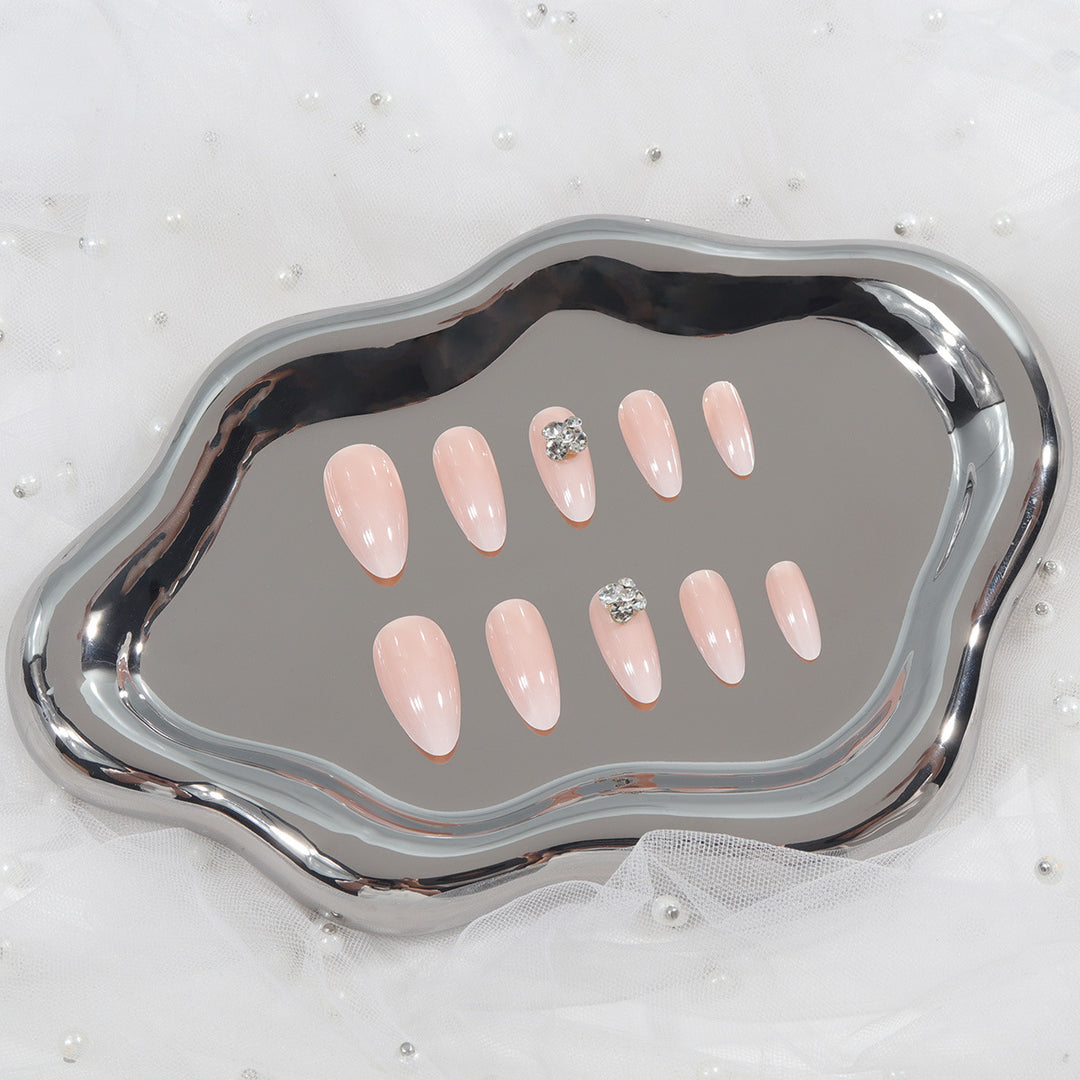 Premium Press-On Nail Set mit eleganten Strassakzenten Karnz